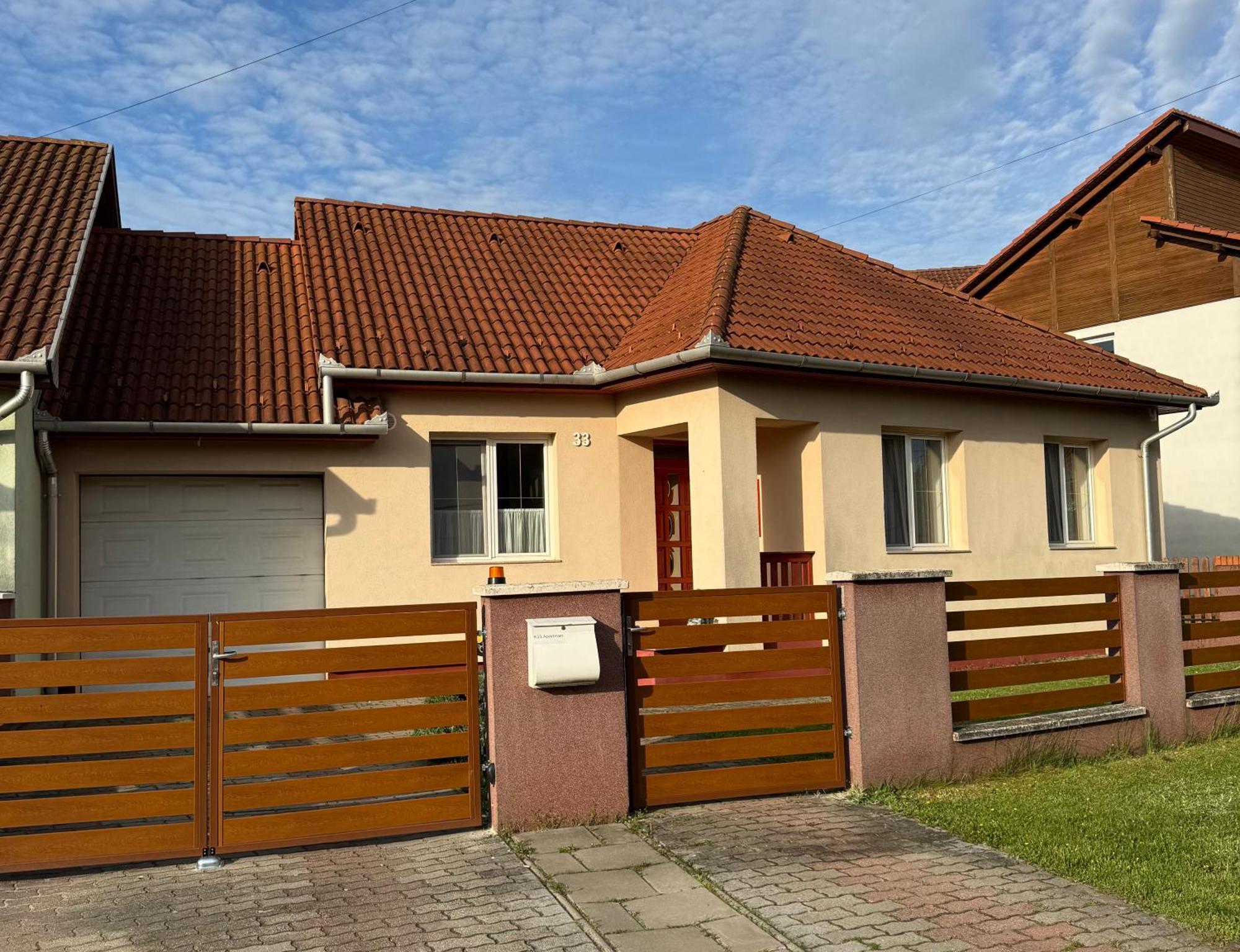 Apartmán K33 Tiszaújváros Exteriér fotografie